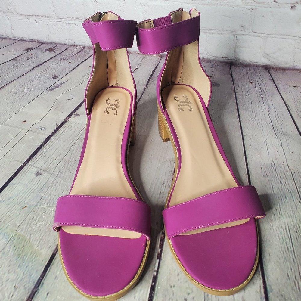 TG Ankle Strap Back Zip Sandals in Fuschia